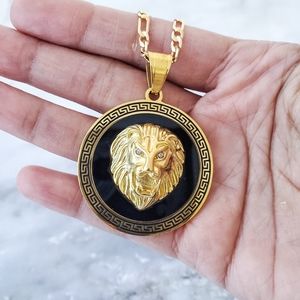 Large Gold Lion Pendant Medallion Charm Ne…